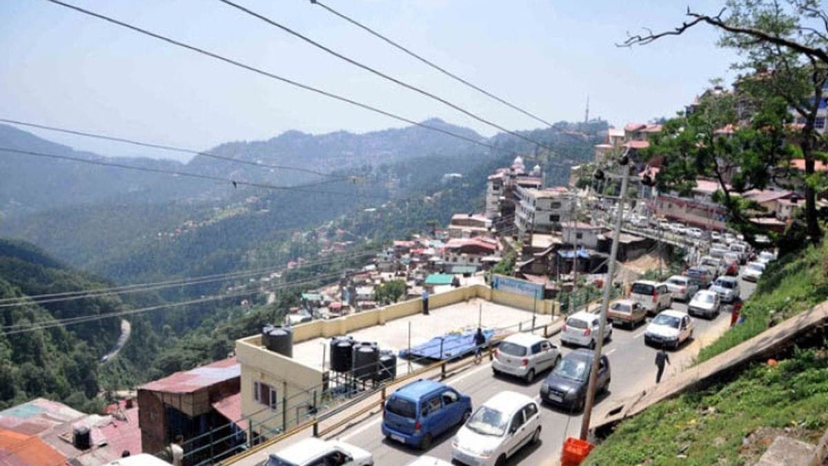 Shimla police ne ek naya plan banaya hai jisme entry points par 5-10 minute ka halt hai taaki traffic smooth rahe.